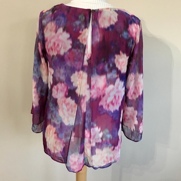 💰3/$15 Jennifer Lopez Flower Print Blouse - Picture 3 of 6